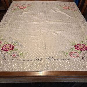 White silk patterened 68" X 52" table cloth with embroidered flowers tablecloth.